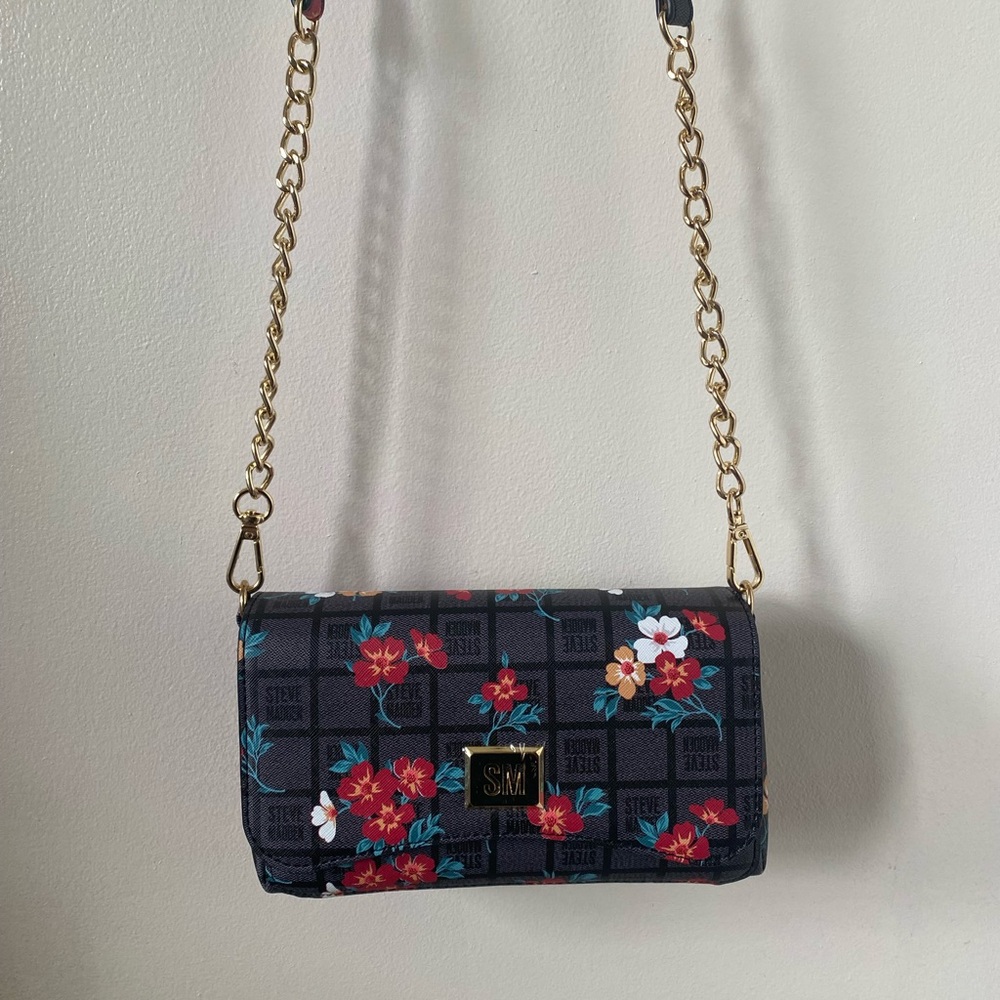 Steve Madden BTory Floral Crossbody Bag - Picture 4 of 10